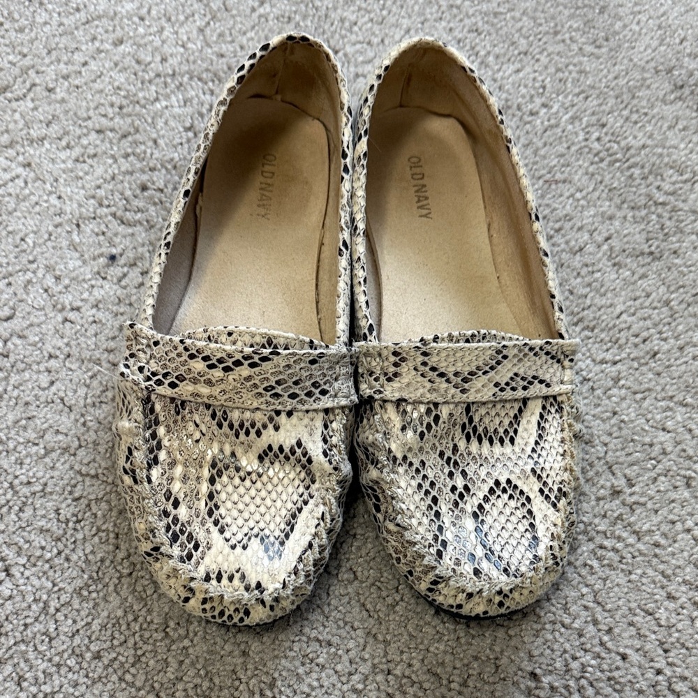 Old Navy Women's Beige Snake Print Loafers